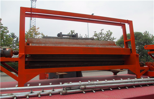 湿式磁选机,如何才能调整好湿式磁选机的磁系偏角?厂家_铁矿磁选机在铁粉选别中起什么作用?磁场一般为多少_磁块如何排列  湿式磁选机,如何才能调整好湿式磁选机的磁系偏角?厂家_铁矿磁选机在铁粉选别中起什么作用?磁场一般为多少_磁块如何排列