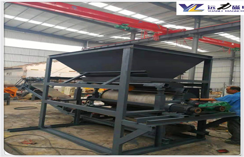 辊式磁选机,辊式磁选机的生产要注意细节问题_铁矿选矿辊式磁选机的生产要注意细节问题磁场一般为多少_磁块如何排列 辊式磁选机,辊式磁选机的生产要注意细节问题_铁矿选矿辊式磁选机的生产要注意细节问题磁场一般为多少_磁块如何排列