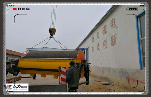 干式磁选机,好用的干式磁选机会激发你的购买欲_磁性矿好用的干式磁选机会激发你的购买欲_好用的干式磁选机会激发你的购买欲工作视频皮带及结构价格 干式磁选机,好用的干式磁选机会激发你的购买欲_磁性矿好用的干式磁选机会激发你的购买欲_好用的干式磁选机会激发你的购买欲工作视频皮带及结构价格