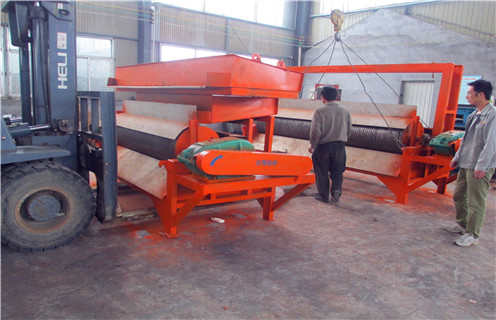 钾长石磁选机,技术创新是钾长石磁选机的有力发展条件_皮带工作原理_磁铁矿钾长石磁选机厂家倡导钾长石磁选机环保生产理念厂家  钾长石磁选机,技术创新是钾长石磁选机的有力发展条件_皮带工作原理_磁铁矿钾长石磁选机厂家倡导钾长石磁选机环保生产理念厂家