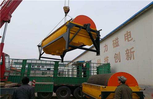 辊压磁选机,小型单传动辊压磁选机价格实惠的理由_单传动辊压磁选机价格呈上升趋势磁场一般为多少_磁块如何排列  辊压磁选机,小型单传动辊压磁选机价格实惠的理由_单传动辊压磁选机价格呈上升趋势磁场一般为多少_磁块如何排列