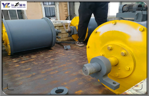 永磁滚筒,安徽永磁滚筒除铁器,安徽永磁滚筒除铁器多少钱一个工作原理  永磁滚筒,安徽永磁滚筒除铁器,安徽永磁滚筒除铁器多少钱一个工作原理