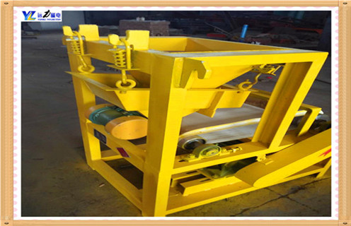 铬铁矿干式磁选机 铬铁矿干式磁选机